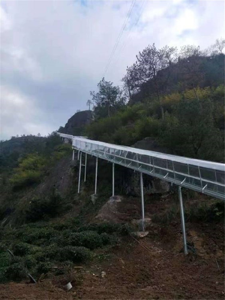 玻（bō）璃滑道